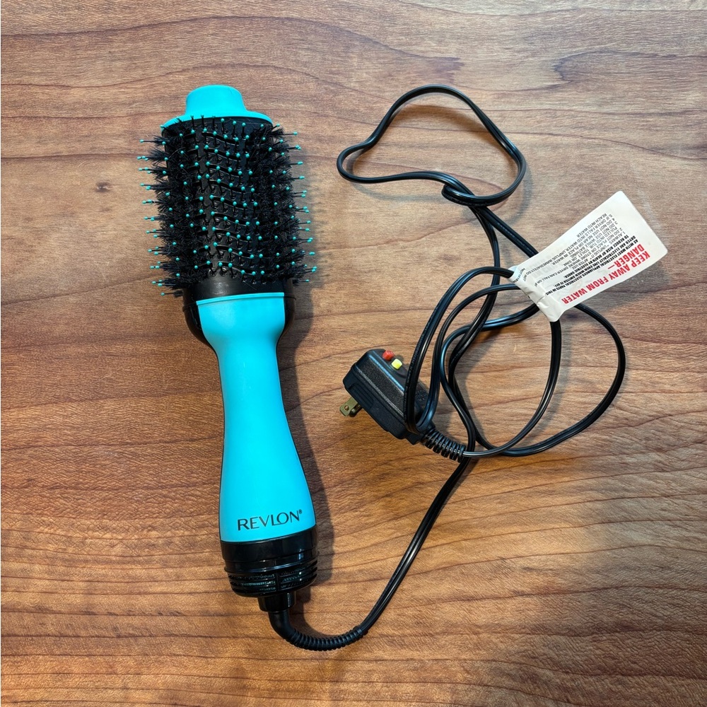 Revlon Turquoise Hair Dryer Brush